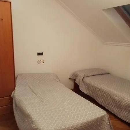 Apartamento C/álvaro Cunqueiro 1-3-c1 Foz