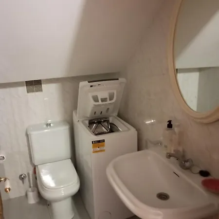 Apartamento C/álvaro Cunqueiro 1-3-c1 *